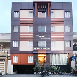 Janki International 3 Km From Kashi Vishwanath Temple Free Pickup From Railway Station 3*, Varanasi India